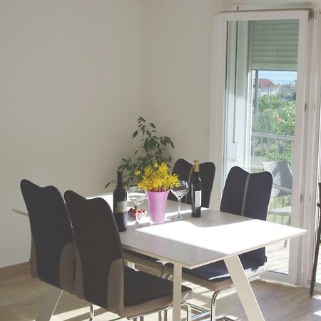 Apartment Lumago Kaštela Екстериор снимка