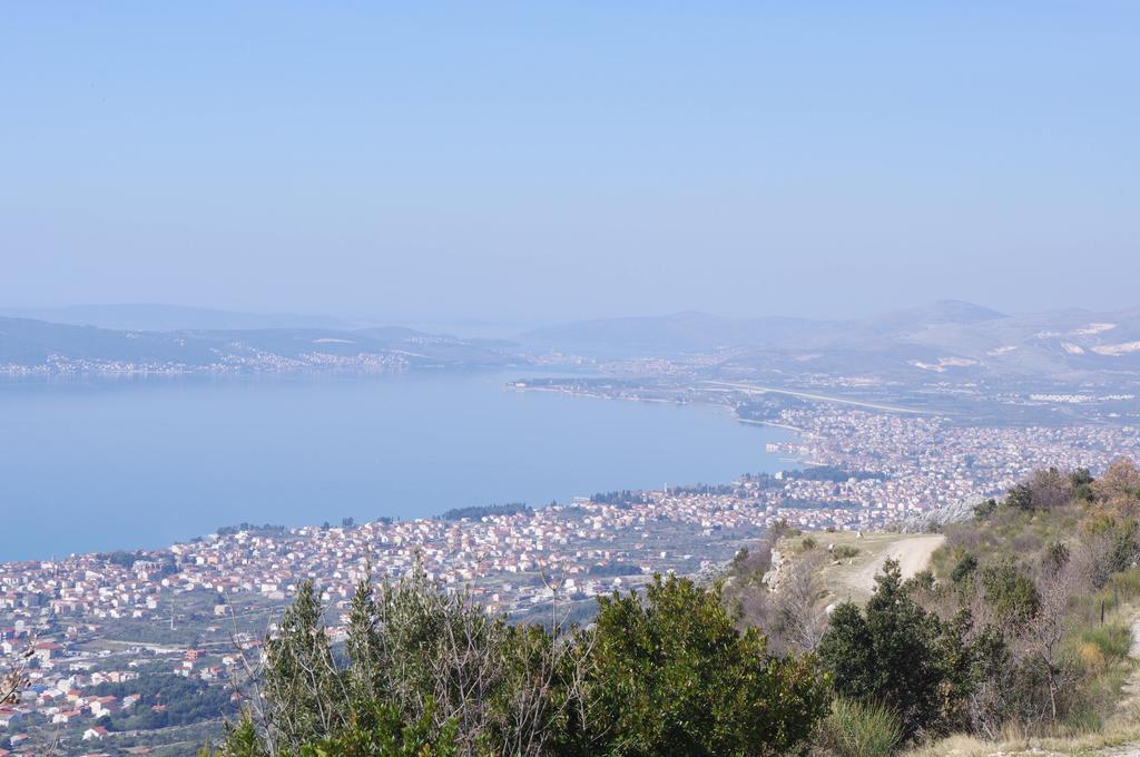 Apartment Lumago Kaštela Екстериор снимка