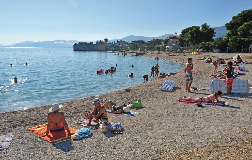 Apartment Lumago Kaštela Екстериор снимка