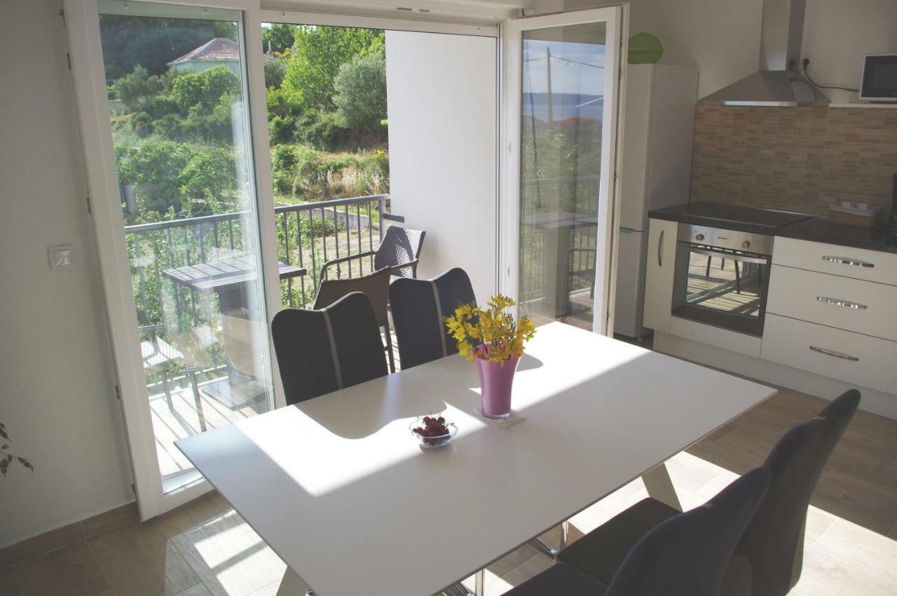 Apartment Lumago Kaštela Екстериор снимка