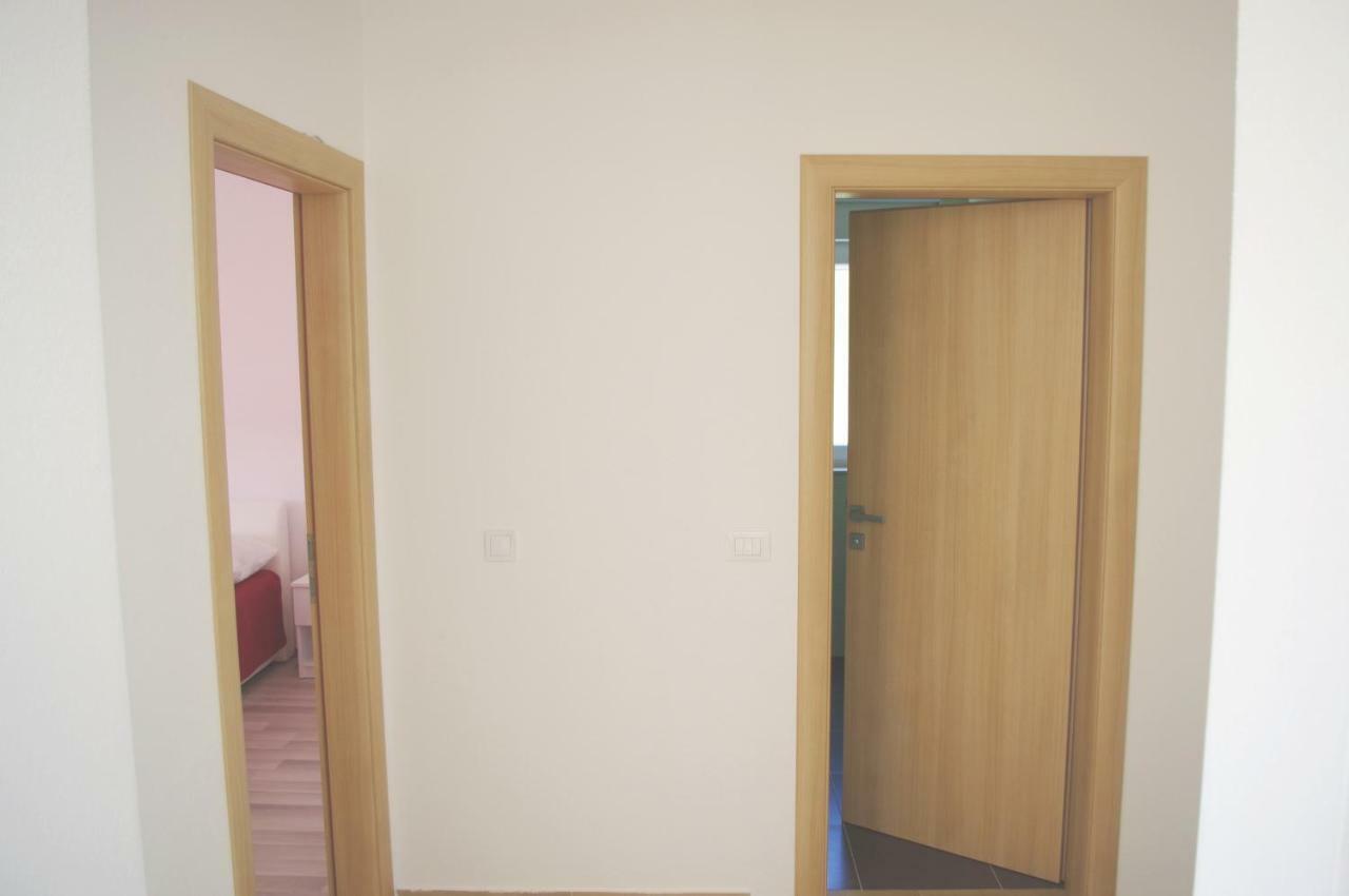Apartment Lumago Kaštela Екстериор снимка