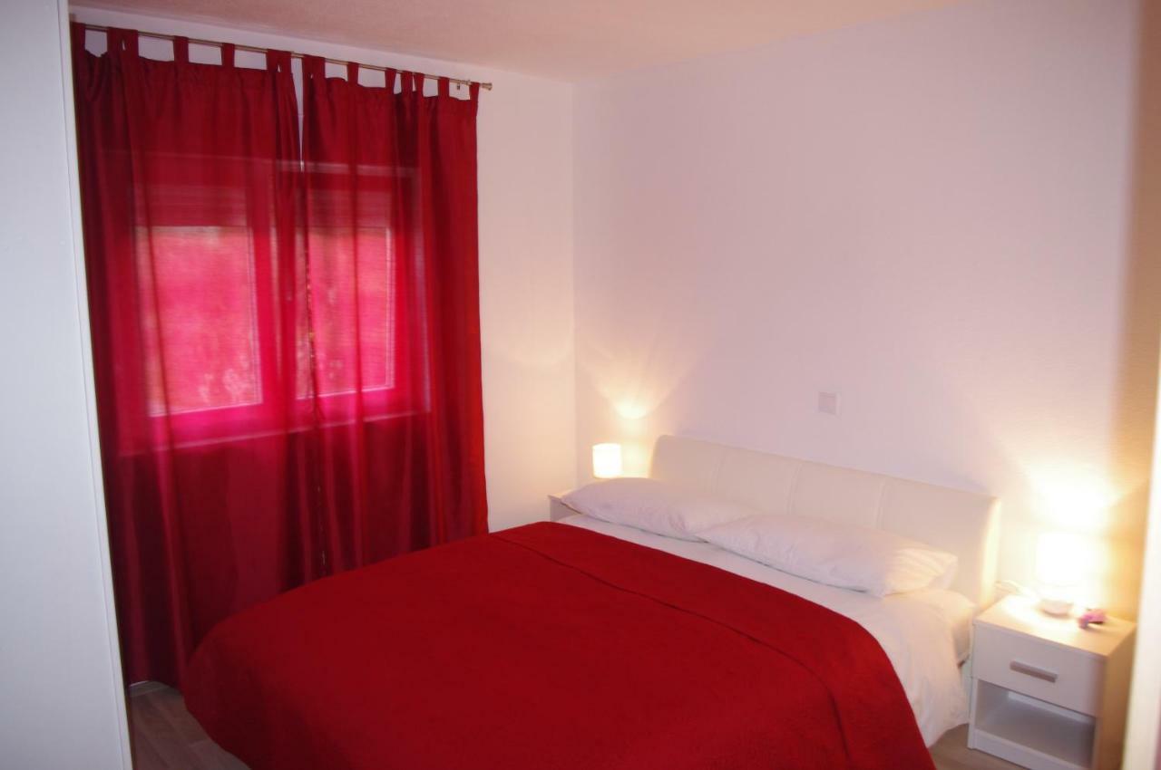 Apartment Lumago Kaštela Екстериор снимка