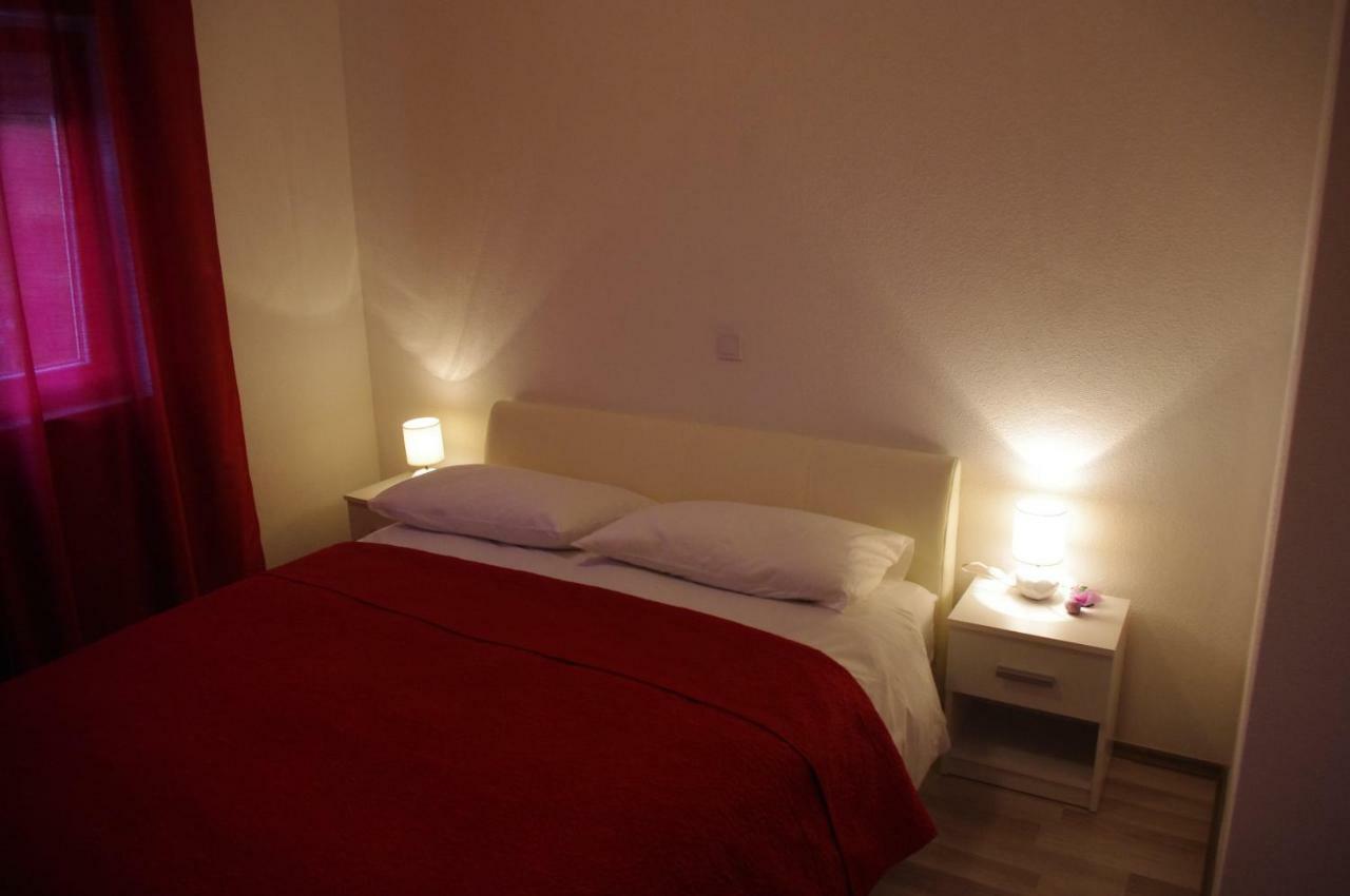 Apartment Lumago Kaštela Екстериор снимка
